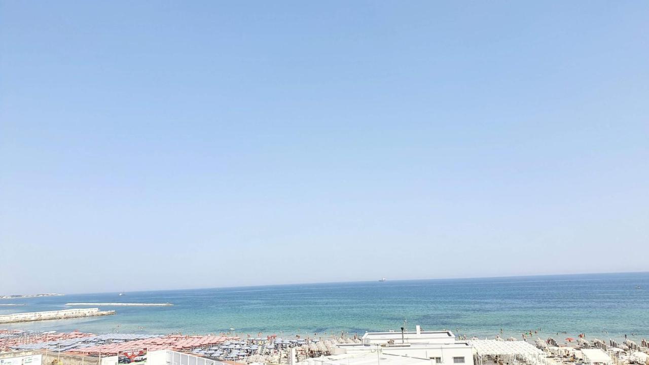 Seven Seas Luxury Apartments - Bari San Girolamo ภายนอก รูปภาพ