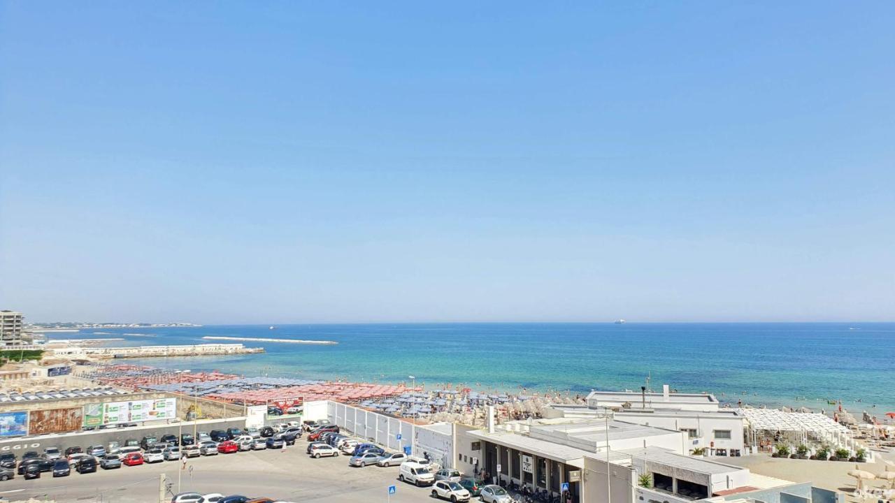 Seven Seas Luxury Apartments - Bari San Girolamo ภายนอก รูปภาพ